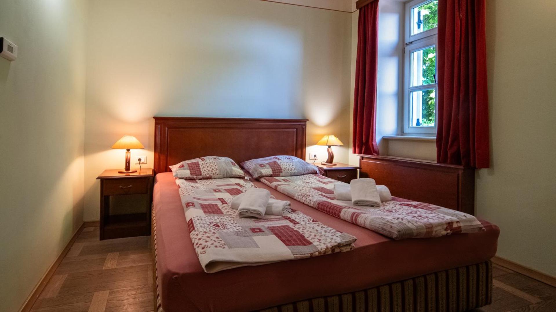 Veganfresh Hotel Medvode Bagian luar foto